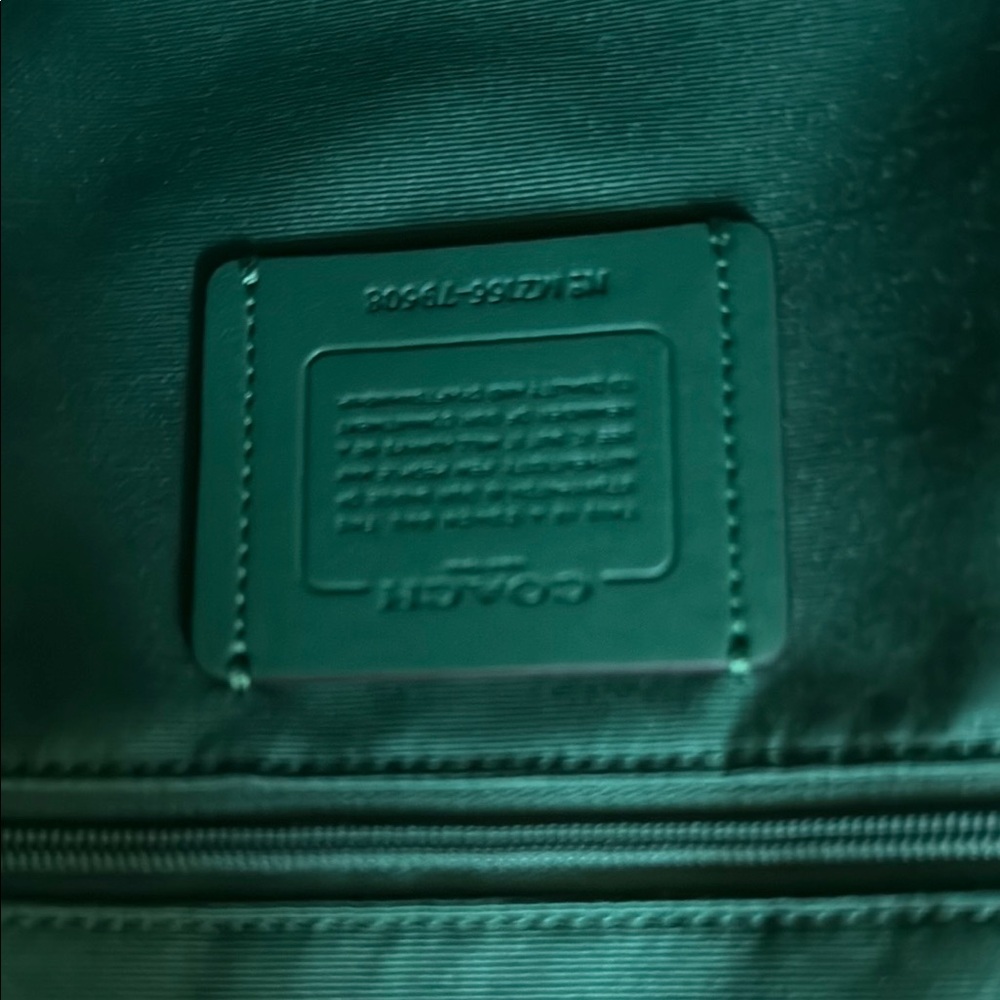 Coach Gallery Tote Green - Picture 9 of 12